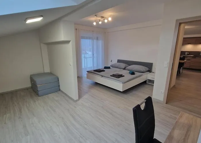 Apartment Dachgeschoss *